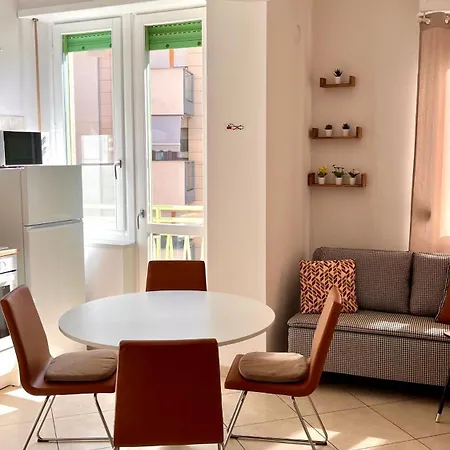 Moderno In Via Monginevro Torino