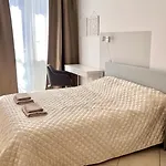 Moderno In Via Monginevro