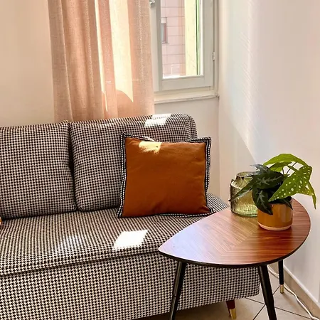 Moderno In Via Monginevro Турин