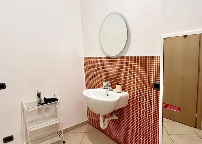 Moderno In Via Monginevro Appartamento